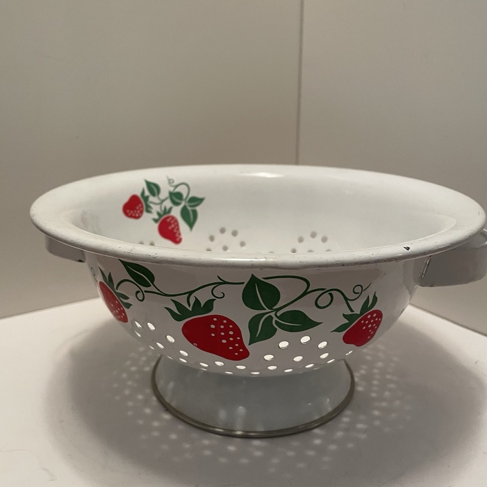 Vintage 1983 Teleflora Strawberry Enamelware  Colander Cottage Core Farmhouse
